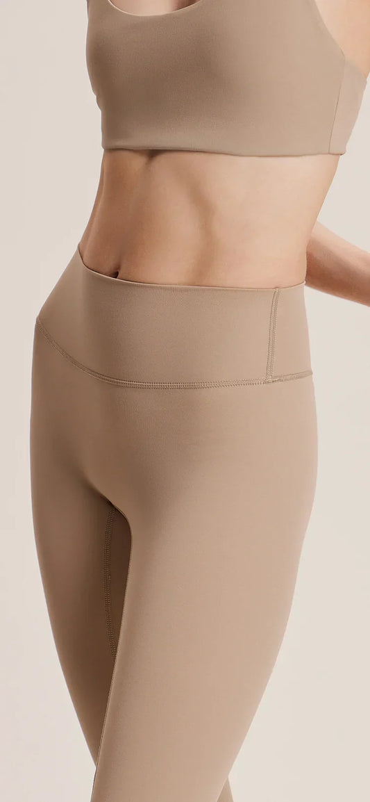 5 Signs Your Leggings Don’t Fit Properly (And What to Do)